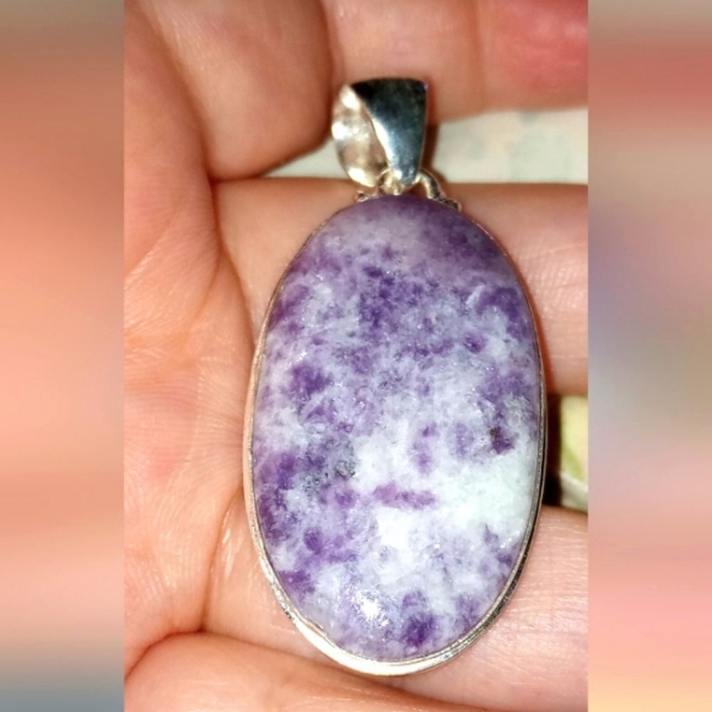 NEW Beautiful Lepidolite 1.8" Pendant & 925 Silver Chain - Natural Calming Stone - Picture 8 of 9